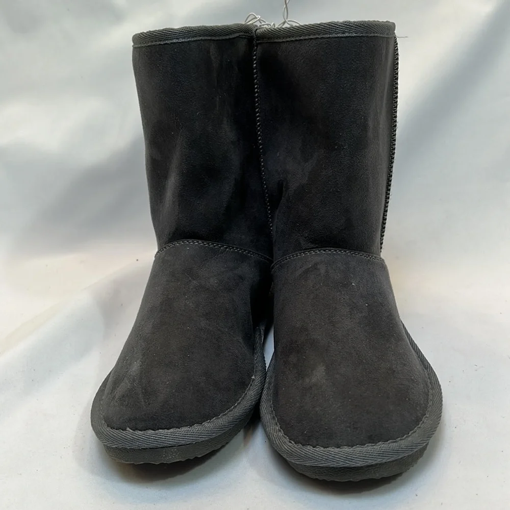 Harper Canyon Emmerson Faux Shearling Boot-Size 5  NWOB